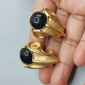 Anne Klein Haute Couture Runway Bold Statement Clip On Earrings Black Gold Tone
